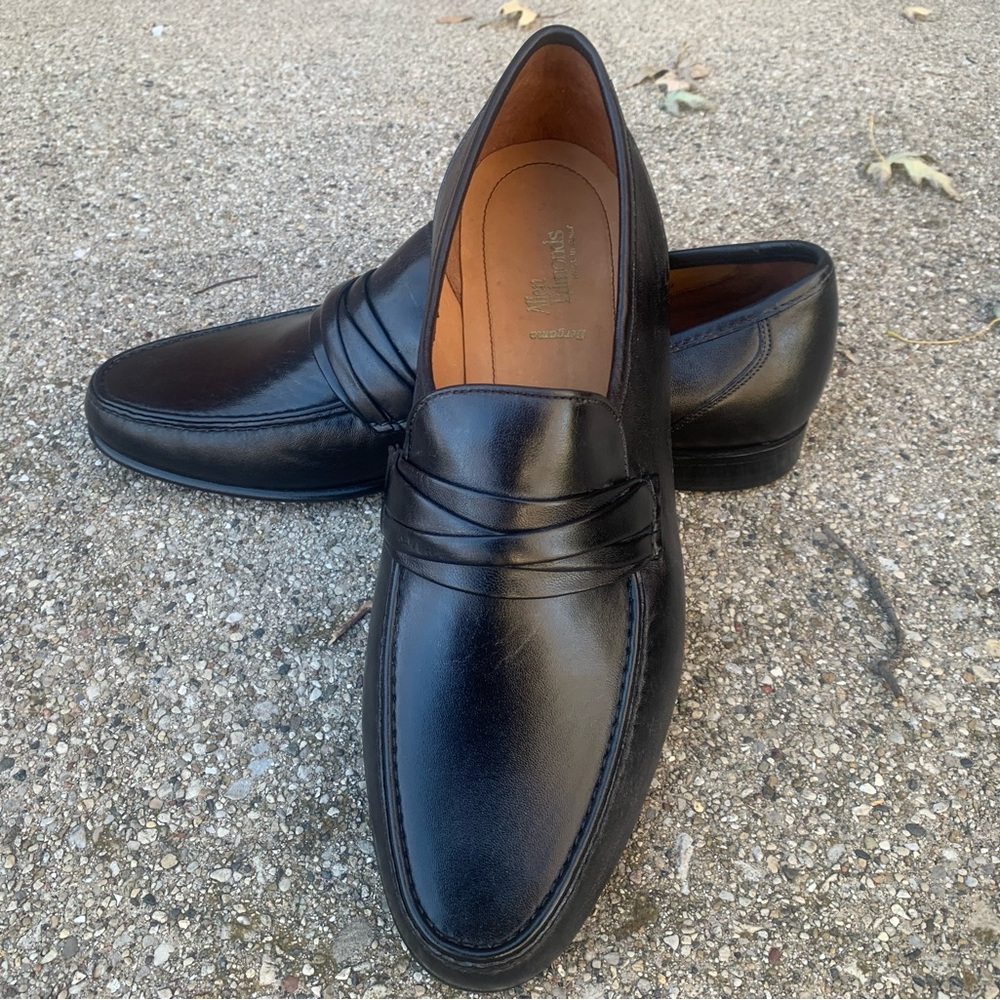 Allen Edmonds “ Bergamo “ Size 15D  Classic Black Leather Slip-Ons